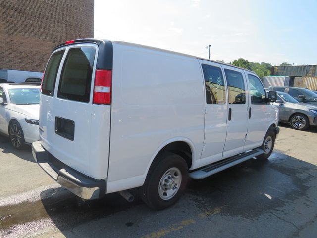 2024 Chevrolet Express Cargo Van RWD 2500 135" - 23060824 - 3