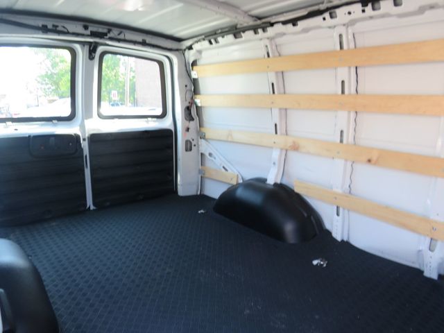 2024 Chevrolet Express Cargo Van RWD 2500 135" - 23060824 - 8