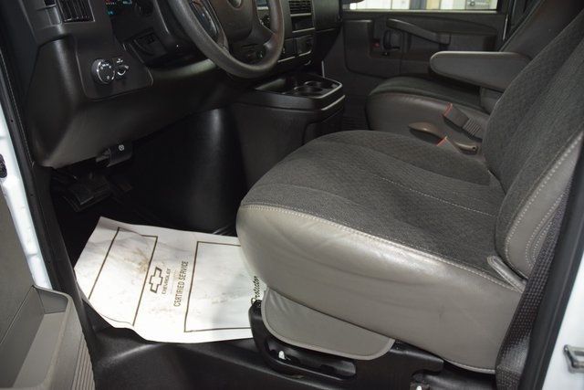 2024 Chevrolet Express Cargo Van RWD 2500 135" - 22942977 - 26