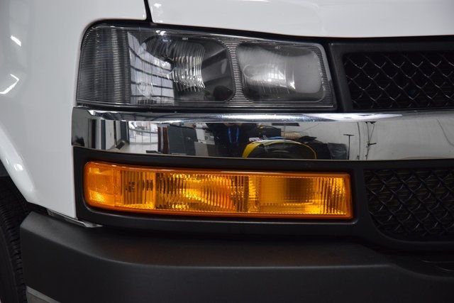 2024 Chevrolet Express Cargo Van RWD 2500 135" - 22942977 - 5