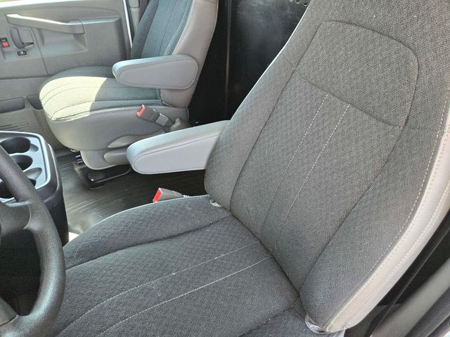2024 Chevrolet Express Cargo Van RWD 2500 135" - 22996704 - 23