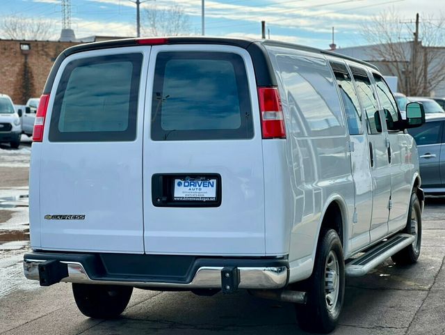 2024 Chevrolet Express Cargo Van RWD 2500 135" - 22981740 - 27
