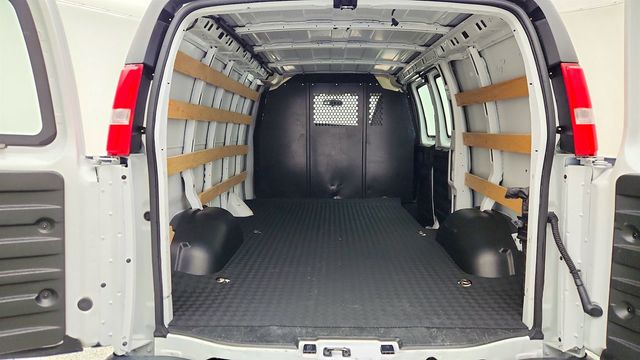 2024 Chevrolet Express Cargo Van RWD 2500 135'' w/ Driver Conv & Chrome Appear Pkgs & Partition - 23014376 - 18
