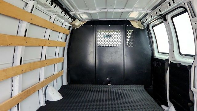 2024 Chevrolet Express Cargo Van RWD 2500 135'' w/ Driver Conv & Chrome Appear Pkgs & Partition - 23014376 - 21