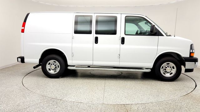 2024 Chevrolet Express Cargo Van RWD 2500 135'' w/ Driver Conv & Chrome Appear Pkgs & Partition - 23014376 - 3