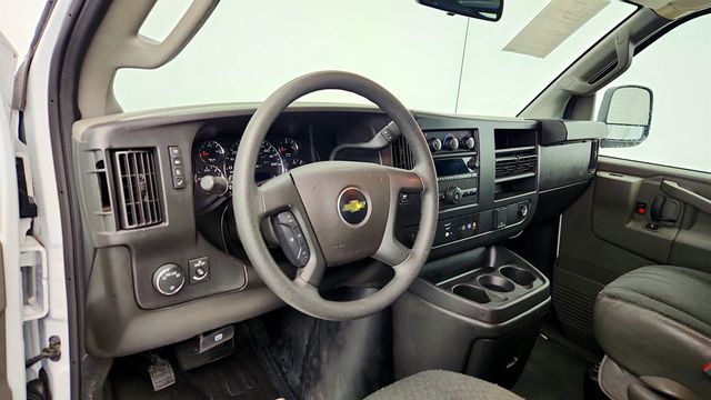 2024 Chevrolet Express Cargo Van RWD 2500 135'' w/ Driver Conv & Chrome Appear Pkgs & Partition - 23016919 - 9