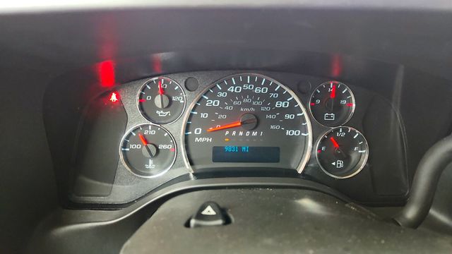 2024 Chevrolet Express Cargo Van RWD 2500 135'' w/ Driver Conv & Chrome Appear Pkgs & Partition - 23016919 - 11