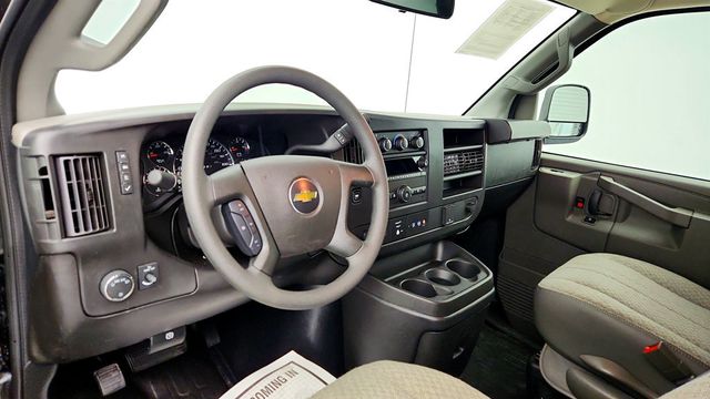 2024 Chevrolet Express Cargo Van RWD 2500 135'' with Convenience Package - 22986299 - 10