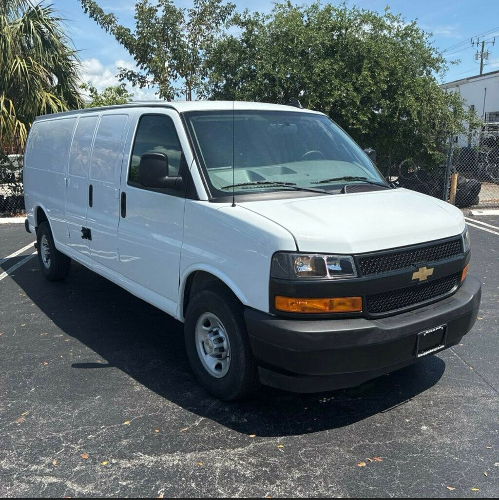 2024 Chevrolet Express Cargo Van RWD 3500 155" - 23017481 - 2