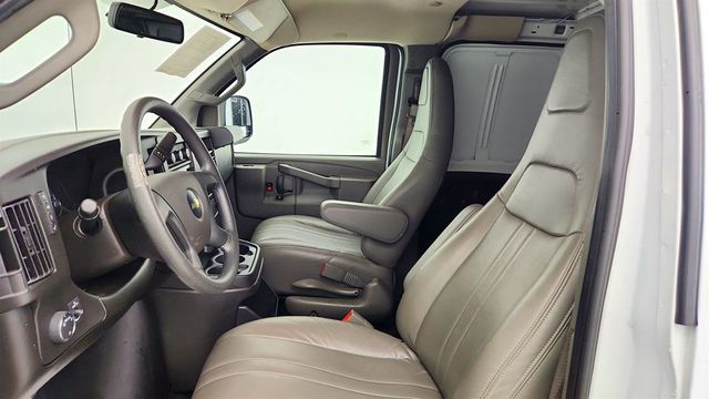 2024 Chevrolet Express Cargo Van RWD 3500 155'' w/ Blind Zone Alert & Rear Park Assist - 23045439 - 15