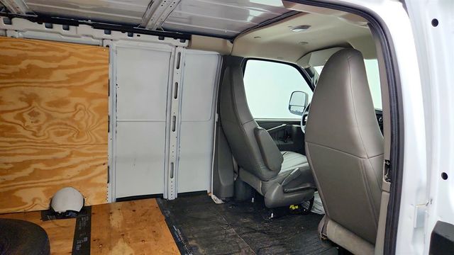 2024 Chevrolet Express Cargo Van RWD 3500 155'' w/ Blind Zone Alert & Rear Park Assist - 23045439 - 20