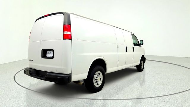 2024 Chevrolet Express Cargo Van RWD 3500 155'' w/ Blind Zone Alert & Rear Park Assist - 23045439 - 4