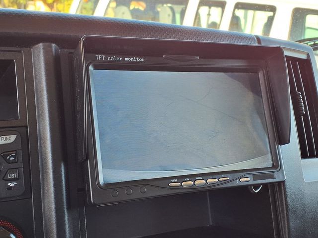 2024 Chevrolet LCF 20' Box Truck w/Liftgate - 22978016 - 11