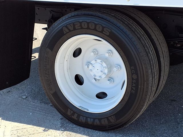 2024 Chevrolet LCF 20' Box Truck w/Liftgate - 22978016 - 37