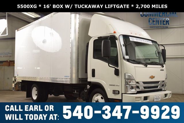 2024 Chevrolet Low Cab Forward 5500 XG 5500XG * 6.6 V8 * 16' BOX W/ TUCKAWAY LIFTGATE * 2,700 MILES! - 22958666 - 0