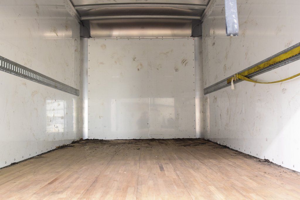 2024 Chevrolet Low Cab Forward 5500 XG 5500XG * 6.6 V8 * 16' BOX W/ TUCKAWAY LIFTGATE * 2,700 MILES! - 22958666 - 14