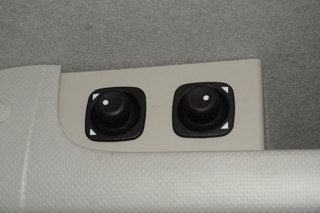 2024 Chevrolet Low Cab Forward 5500 XG 5500XG * 6.6 V8 * 16' BOX W/ TUCKAWAY LIFTGATE * 2,700 MILES! - 22958666 - 28