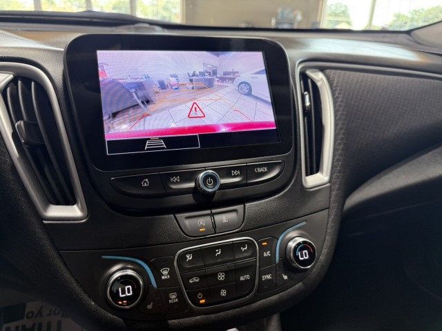 2024 Chevrolet Malibu 1LT photo 18
