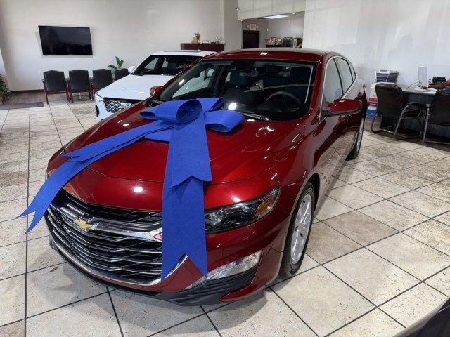 2024 Chevrolet Malibu 1LT photo 3