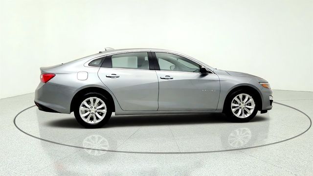2024 Chevrolet Malibu 4dr Sedan 1LT w/ Lane Change Alert, Side Blind Zone Alert & RCTA - 23056733 - 3