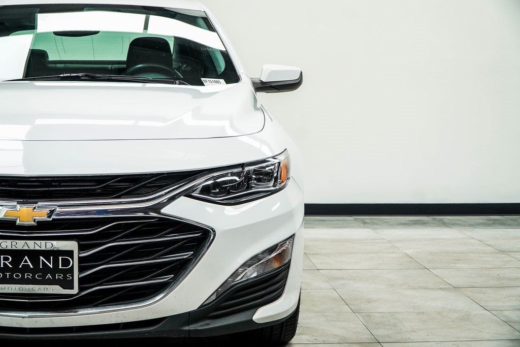 2024 Chevrolet Malibu Premier 2LT photo 4