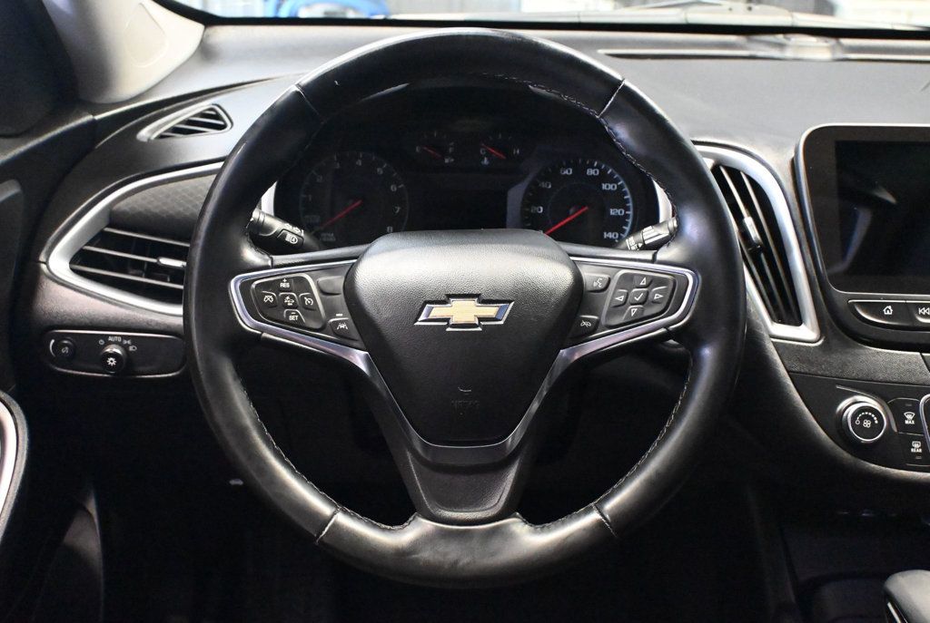 Chevrolet Malibu photo 11
