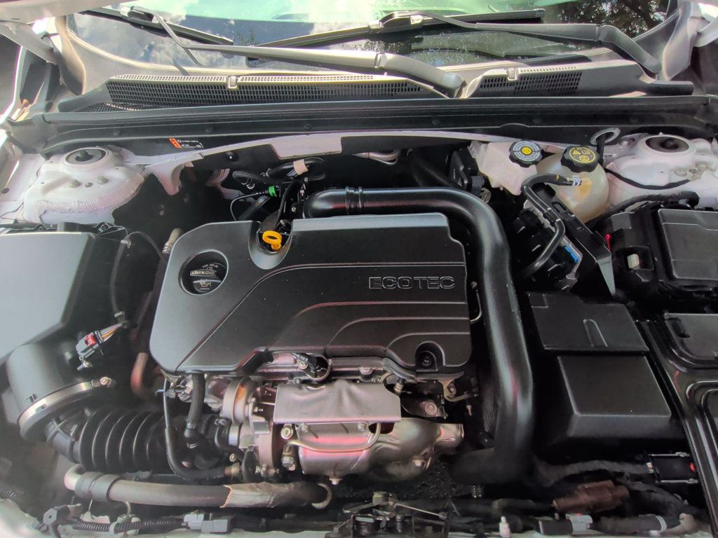Chevrolet Malibu LS photo 11