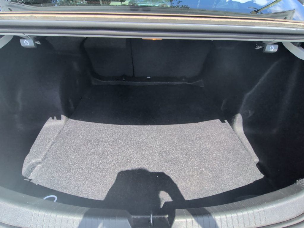 Chevrolet Malibu LS photo 23