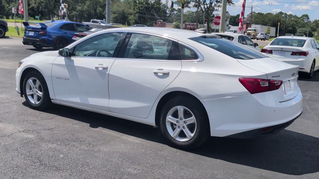 Chevrolet Malibu LS photo 6