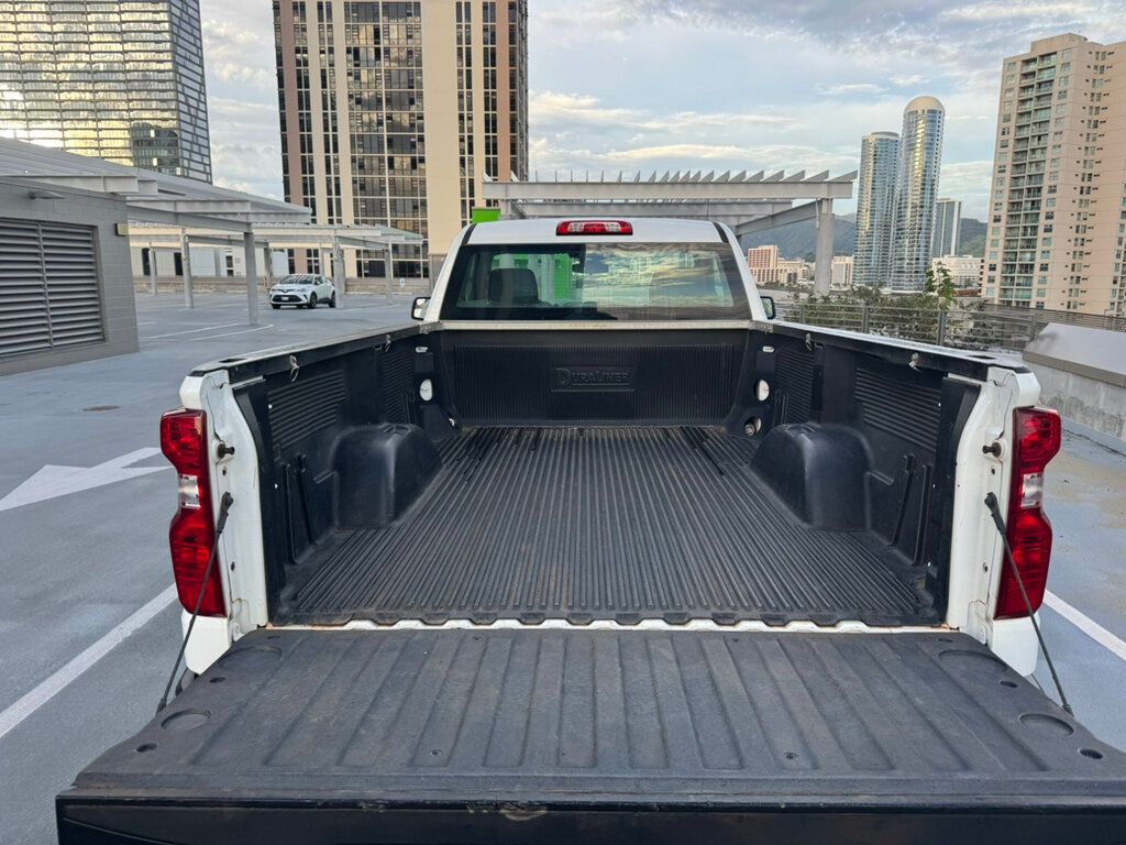 2024 Chevrolet Silverado 1500 1-Owner, Very Low Mileage! - 23000327 - 11