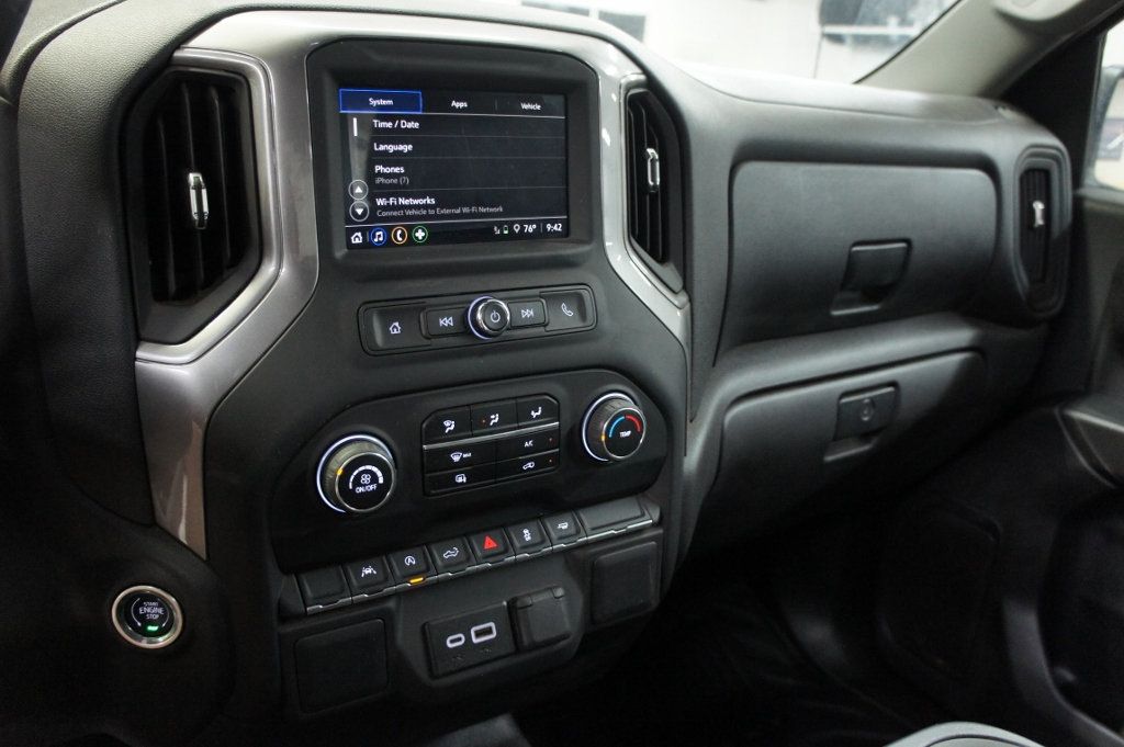 2024 Chevrolet Silverado 1500 1-Owner, Very Low Mileage! - 23000327 - 23