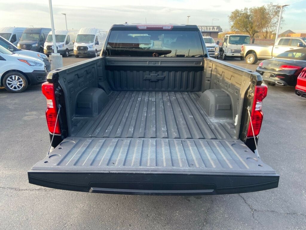 2024 Chevrolet Silverado 1500 LT photo 10