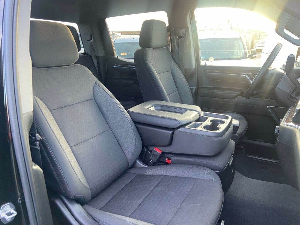 2024 Chevrolet Silverado 1500 LT photo 13
