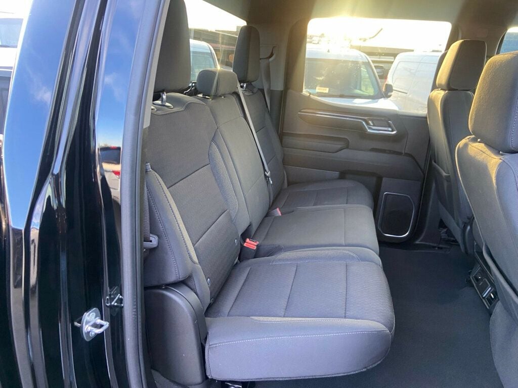 2024 Chevrolet Silverado 1500 LT photo 15