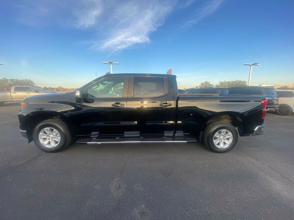 2024 Chevrolet Silverado 1500 LT photo 2