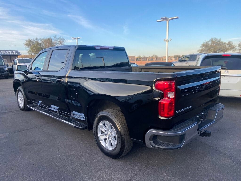 2024 Chevrolet Silverado 1500 LT photo 3