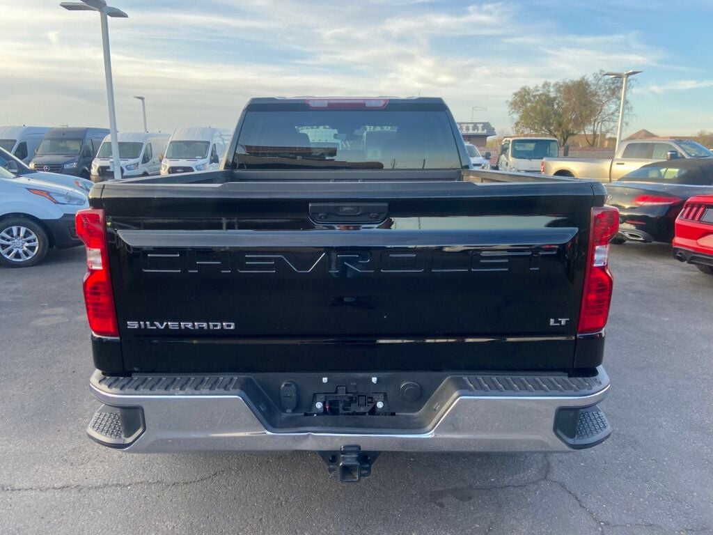 2024 Chevrolet Silverado 1500 LT photo 4