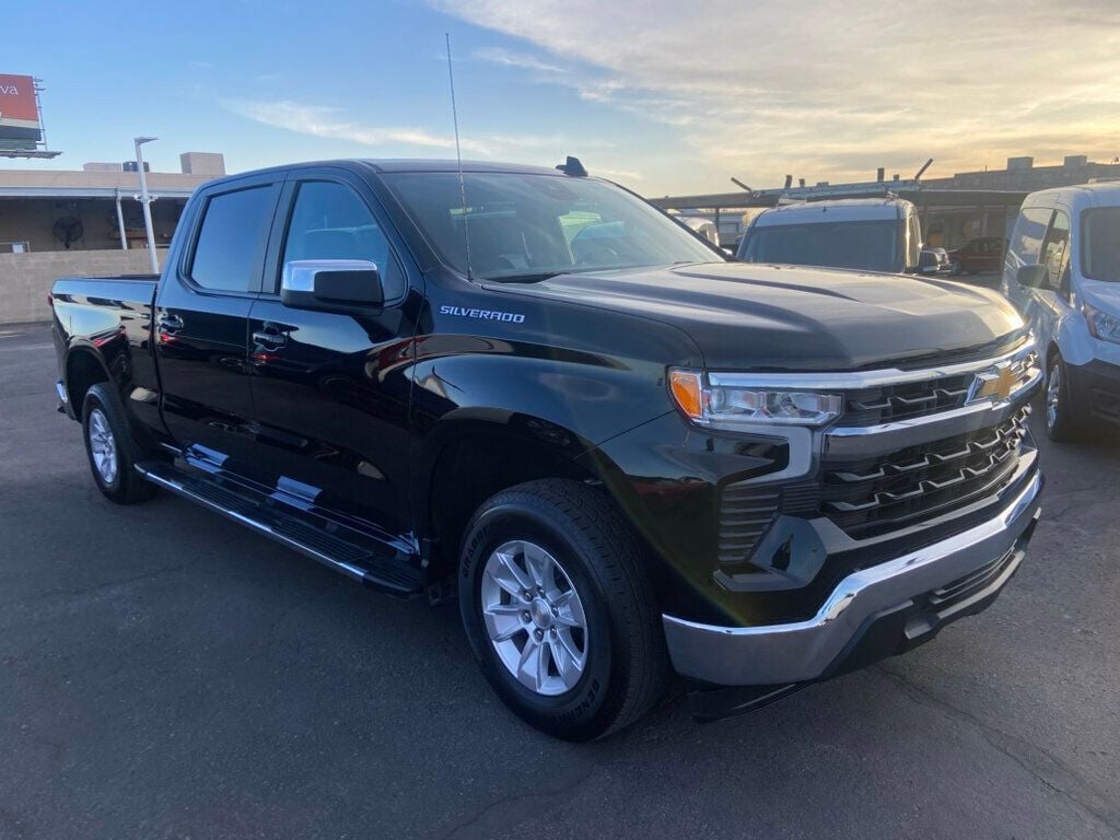 2024 Chevrolet Silverado 1500 LT photo 6
