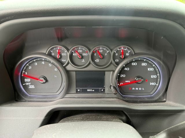2024 Chevrolet Silverado 1500 2WD Reg Cab 140" Work Truck - 23001797 - 3