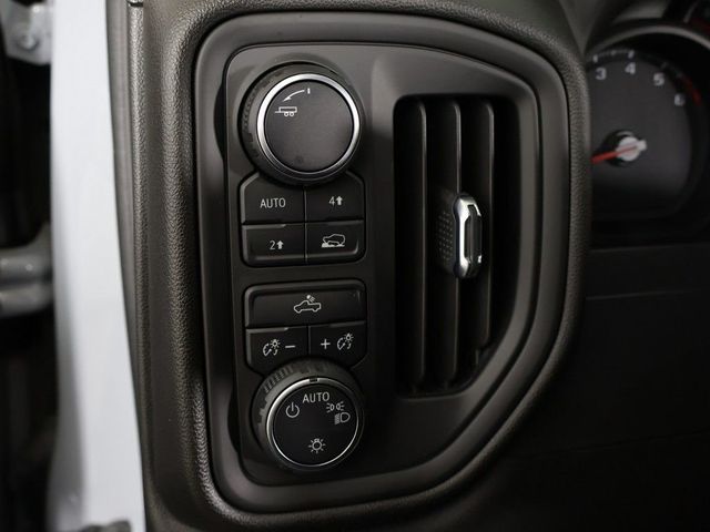2024 Chevrolet Silverado 1500 4WD Crew Cab 147" Custom - 23018307 - 33