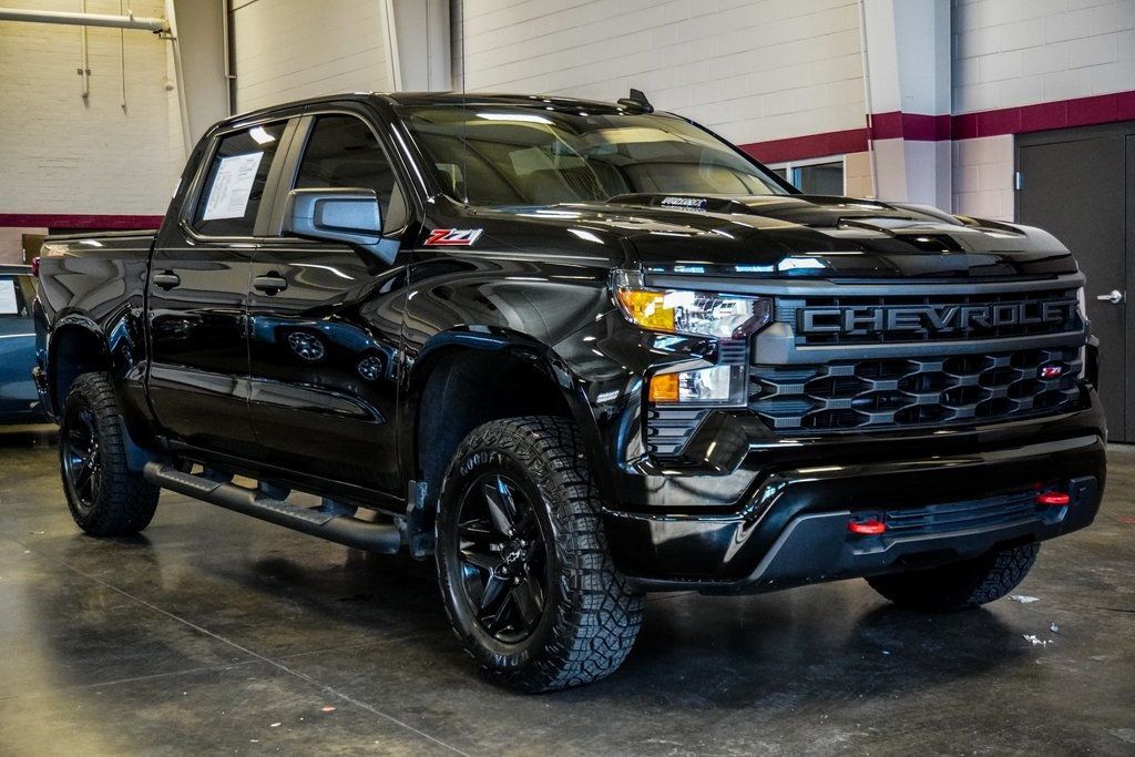 2024 Chevrolet Silverado 1500 Custom Trail Boss photo 3