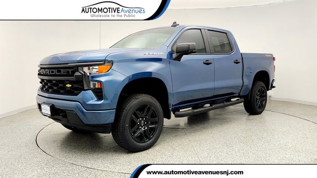 2024 Chevrolet Silverado 1500 4WD Crew Cab 147'' Custom w/ Black Assist Steps & 20'' Wheels - 23034787 - 0