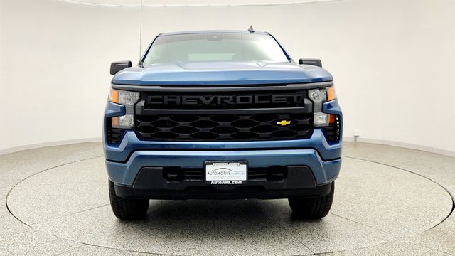 2024 Chevrolet Silverado 1500 4WD Crew Cab 147'' Custom w/ Black Assist Steps & 20'' Wheels - 23034787 - 1
