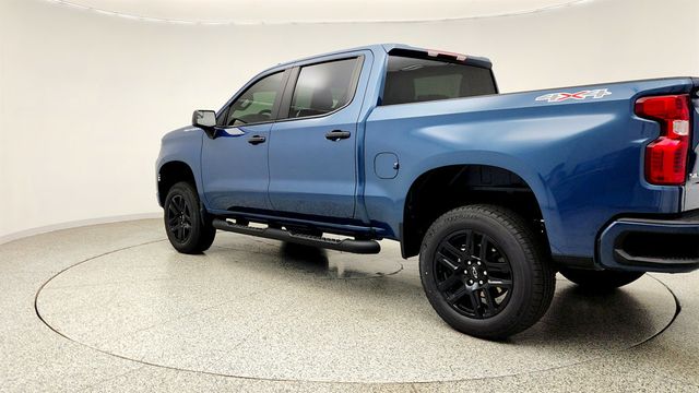 2024 Chevrolet Silverado 1500 4WD Crew Cab 147'' Custom w/ Black Assist Steps & 20'' Wheels - 23034787 - 6