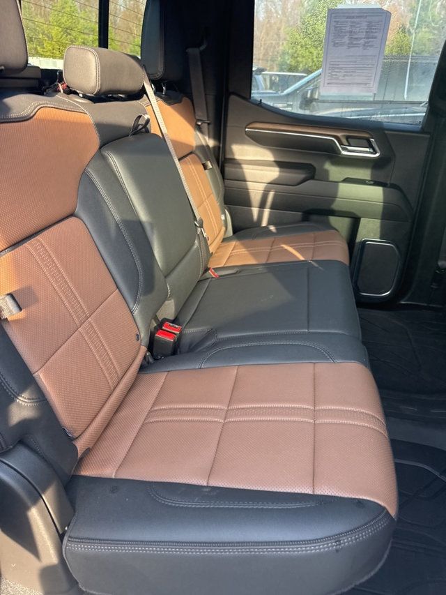 2024 Chevrolet Silverado 1500 4WD Crew Cab 147" High Country - 22996961 - 9