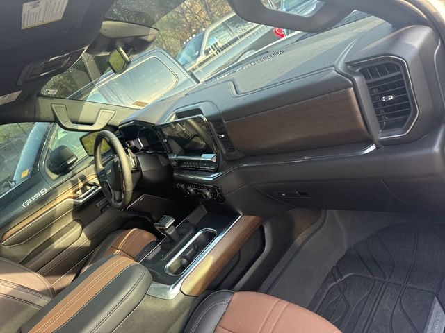 2024 Chevrolet Silverado 1500 4WD Crew Cab 147" High Country - 22996961 - 13