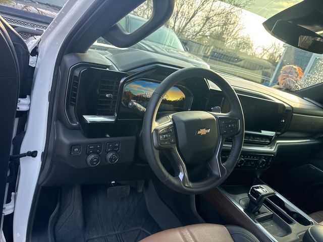 2024 Chevrolet Silverado 1500 4WD Crew Cab 147" High Country - 22996961 - 19