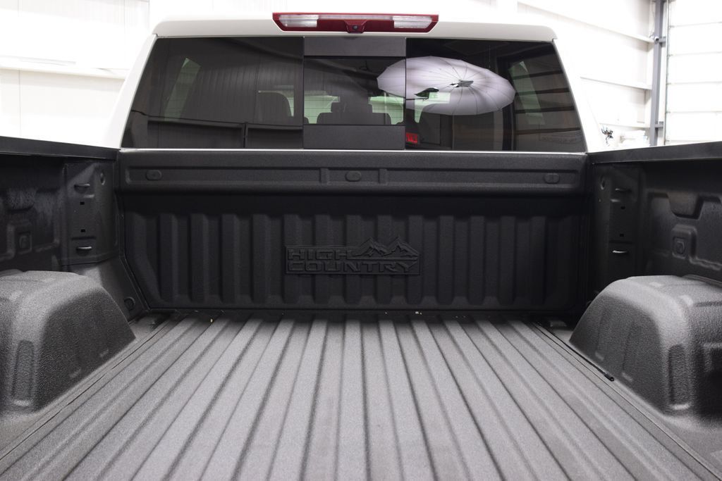 2024 Chevrolet Silverado 1500 4WD Crew Cab 147" High Country - 22996961 - 25