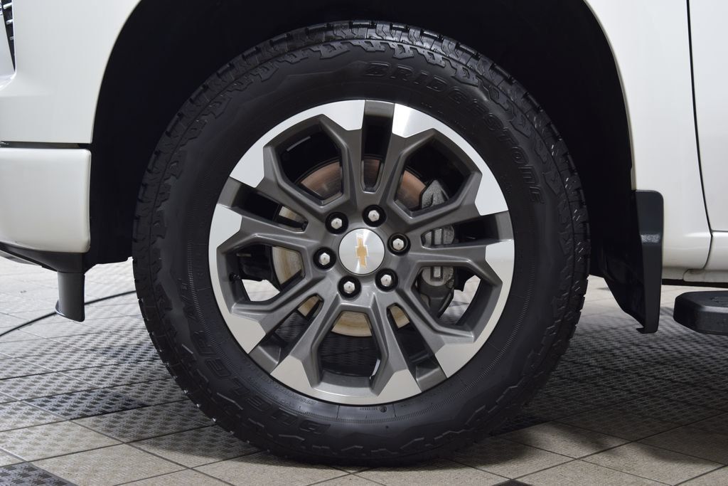 2024 Chevrolet Silverado 1500 4WD Crew Cab 147" High Country - 22996961 - 28