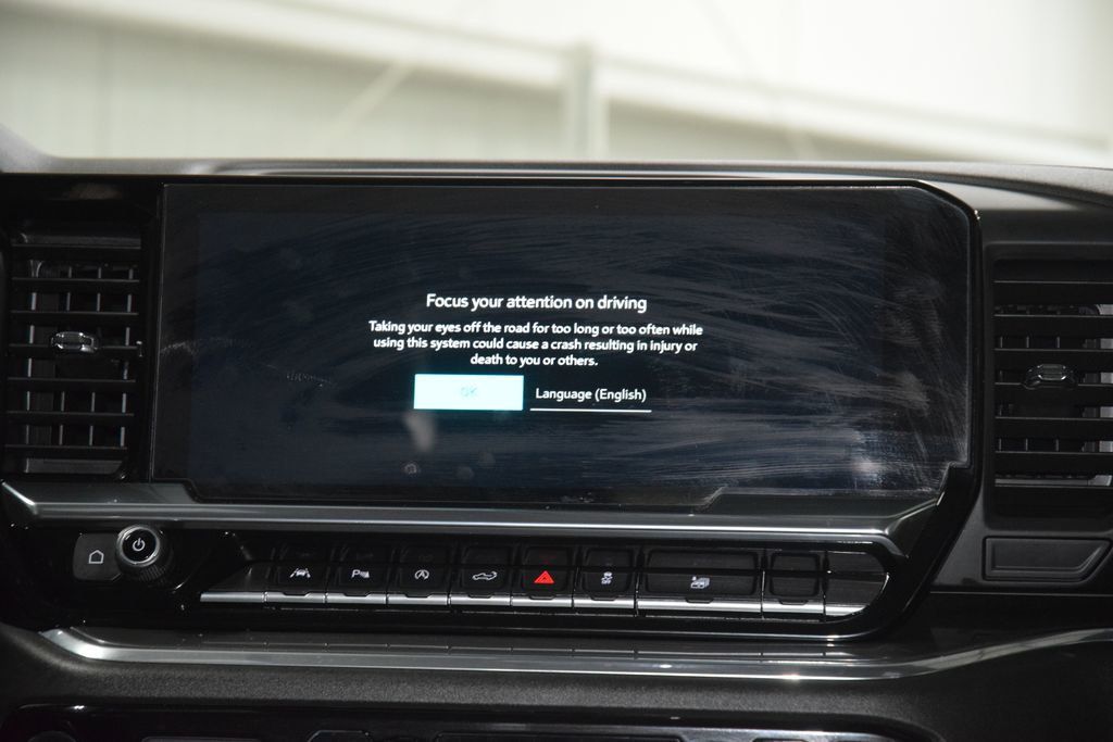 2024 Chevrolet Silverado 1500 4WD Crew Cab 147" High Country - 22996961 - 32